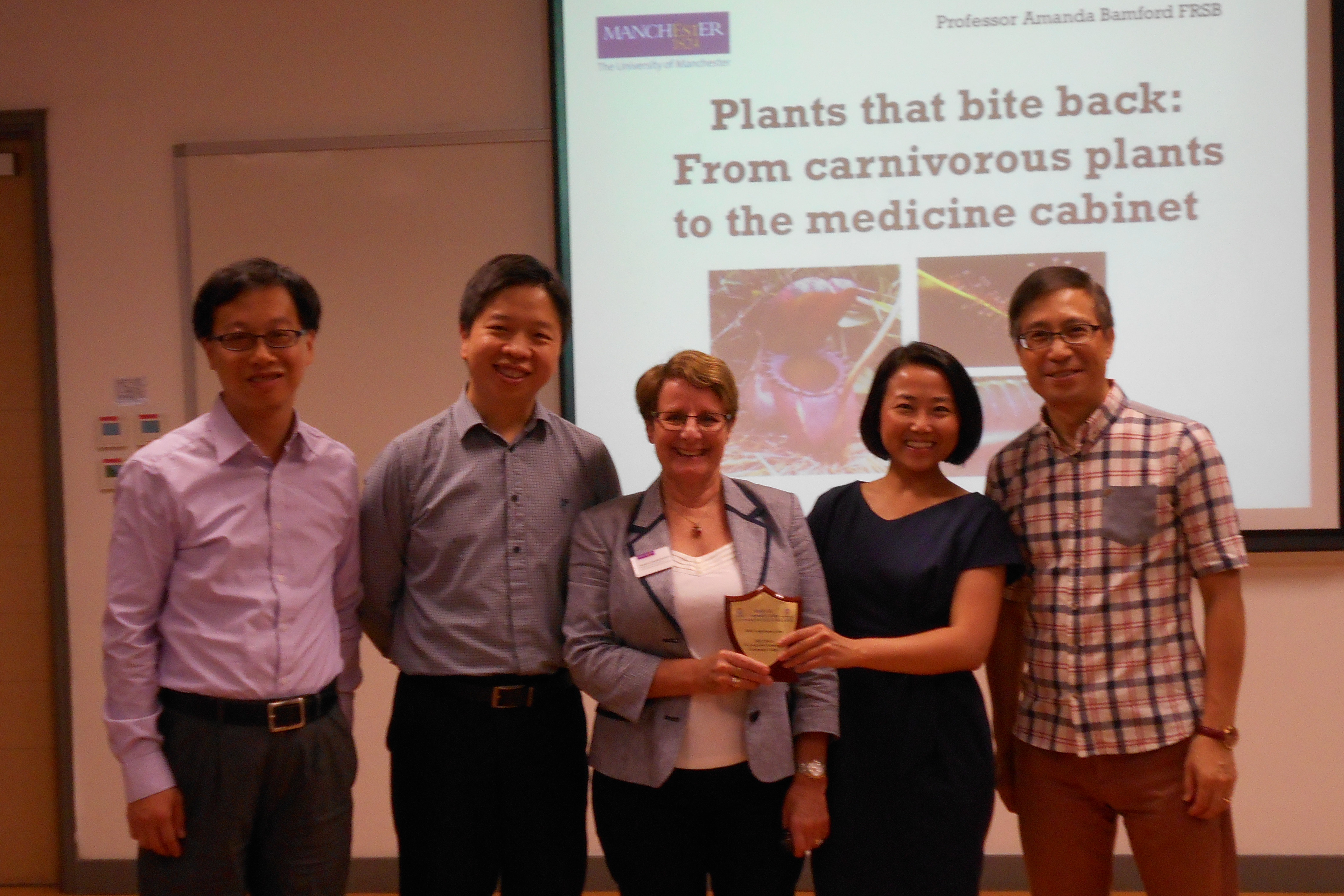 Seminar on "Plants That Bite Back - A Gruesome Way to Survive?"  - Photo - 1