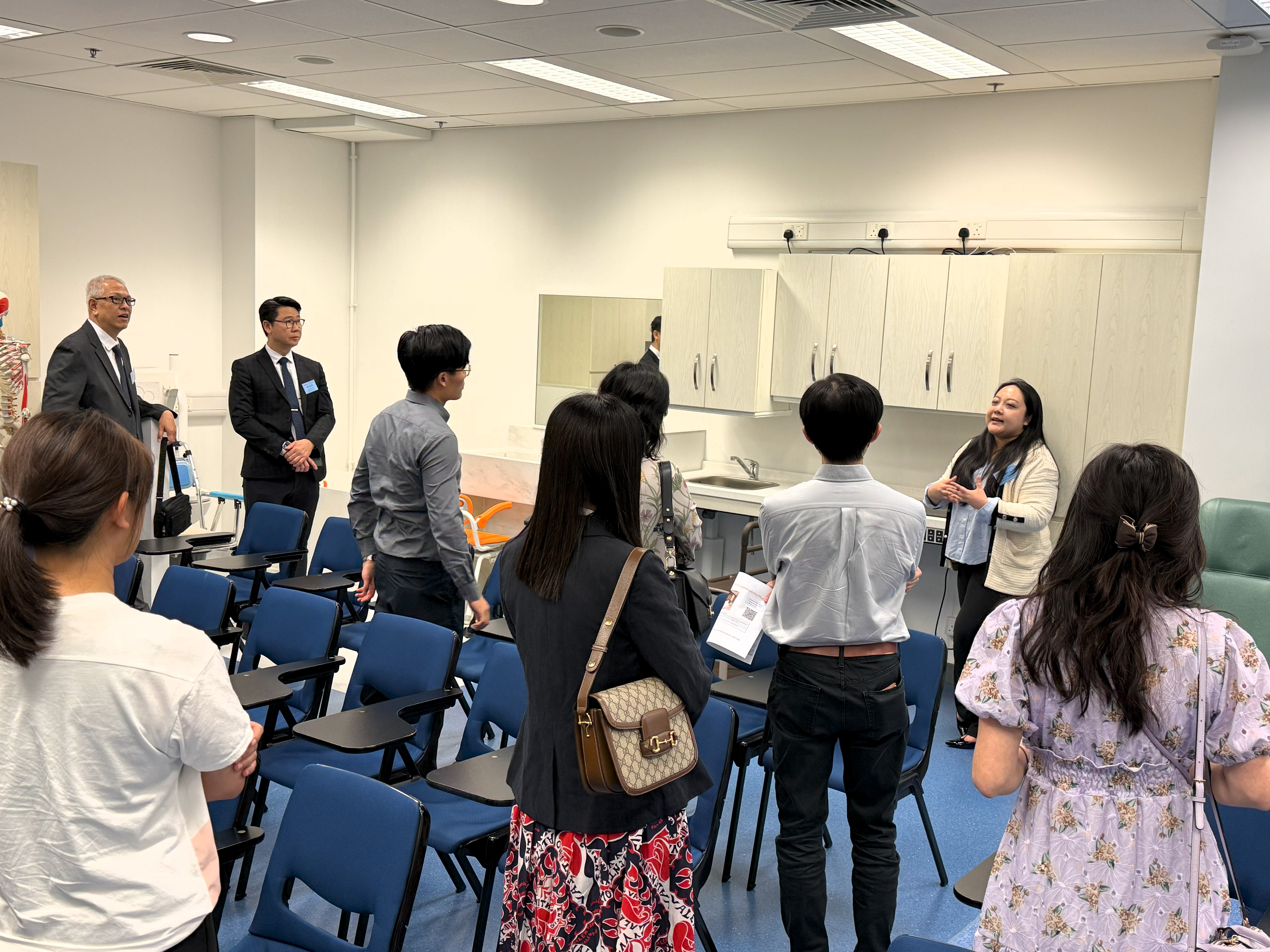 HPSHCC - 與香港中文中學聯會簽訂合作協議