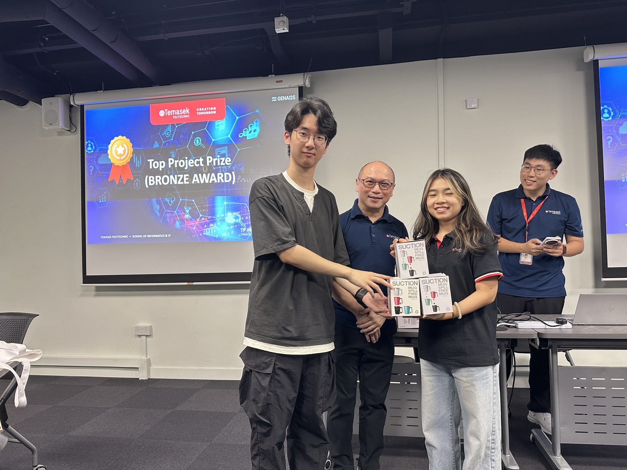 HPSHCC 應用智能科技新加坡遊學團2025