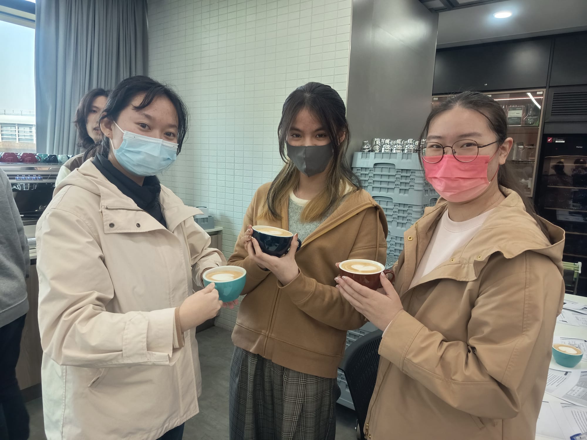 旅遊及酒店管理高級文憑學生參加咖啡拉花工作坊 - Photo - 13