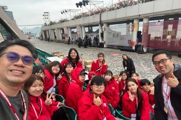 旅遊、會展及節目管理高級文憑同學參與 2026 年「國泰新春國際匯演之夜」